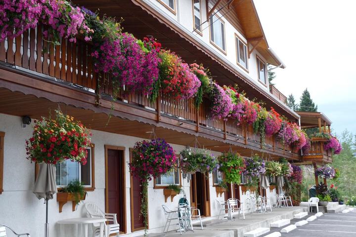 Hotel 42 of 43