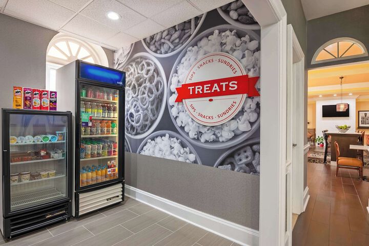 Snack bar