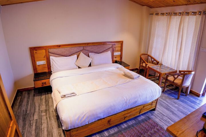 Room 10 of 46