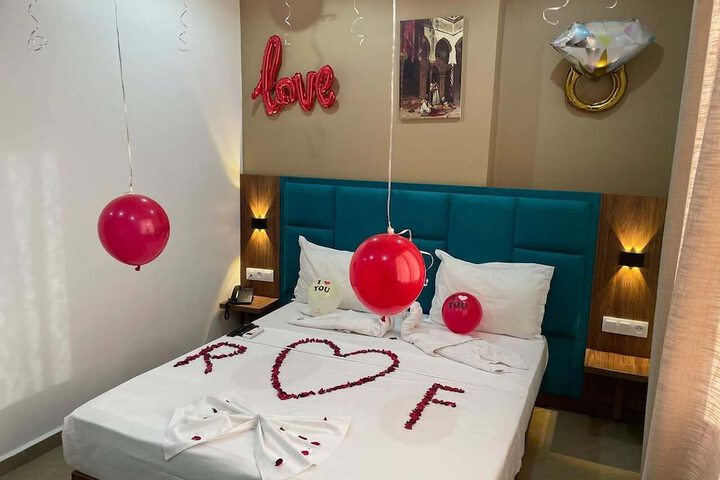 Room 13 of 29