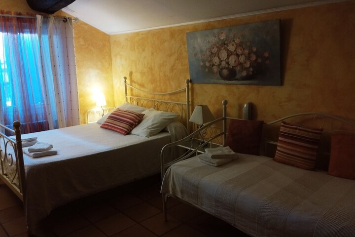 Room 26 of 73