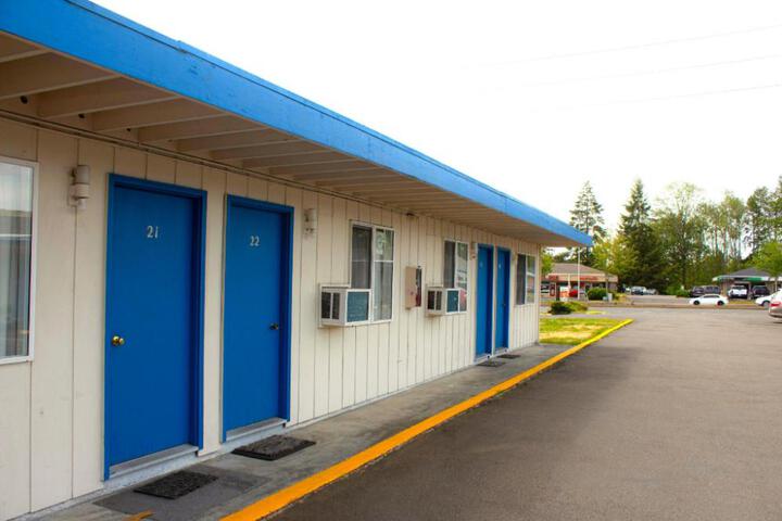 Exterior of Stevenson Motel Federal Way near I 5