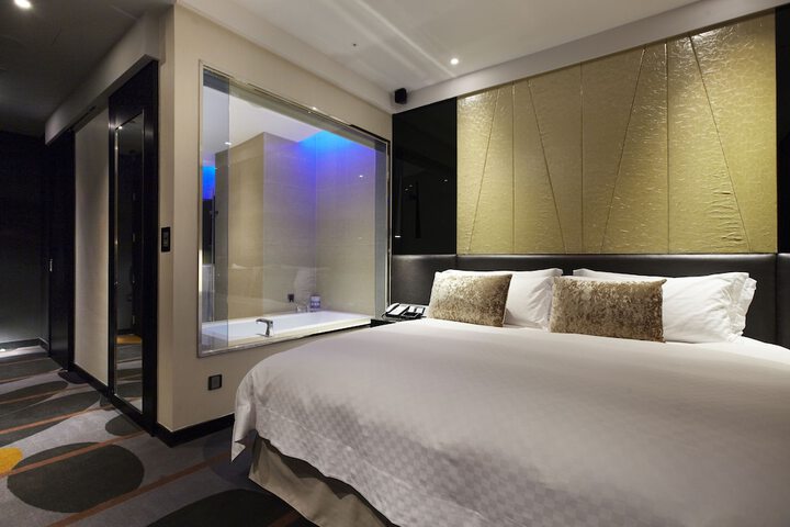 Room 9 of 58