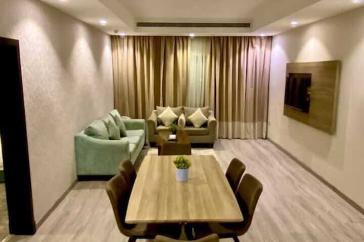 Room 20 of 34