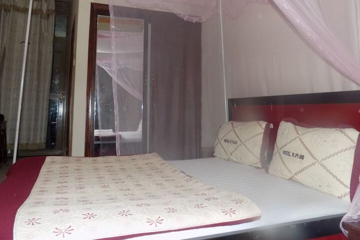 Room 15 of 37