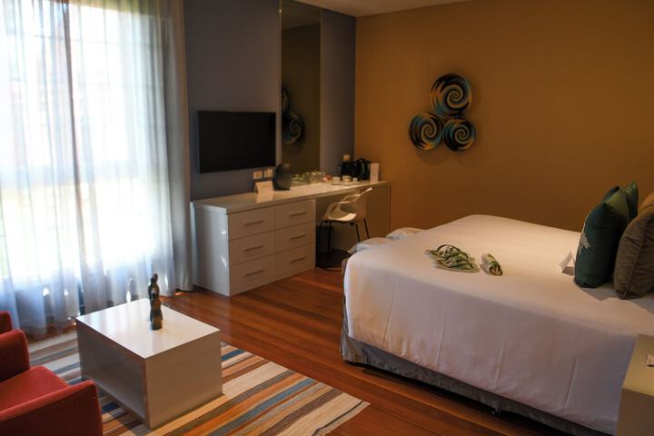 Room 33 of 149