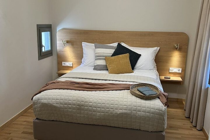 Room 10 of 86