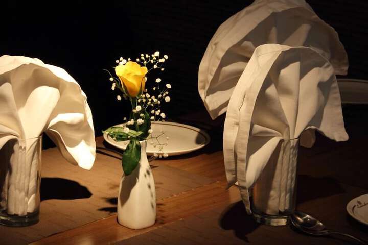 Dining 32 of 50