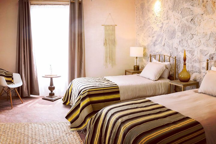 Room 4 of 25
