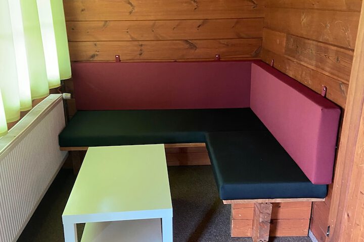 Room 6 of 17