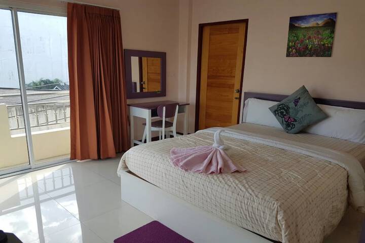 Room 8 of 20