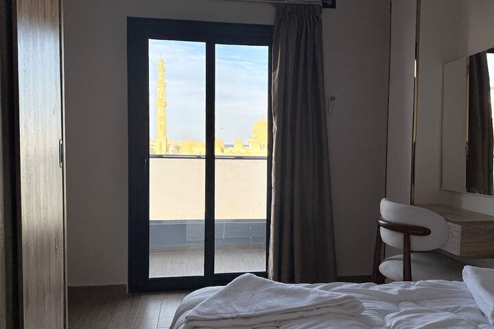 Room 12 of 92