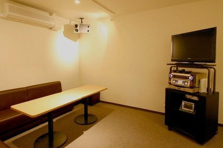 Room 44 of 65