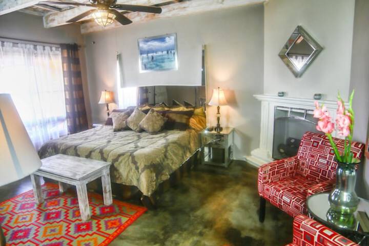 Room 6 of 177