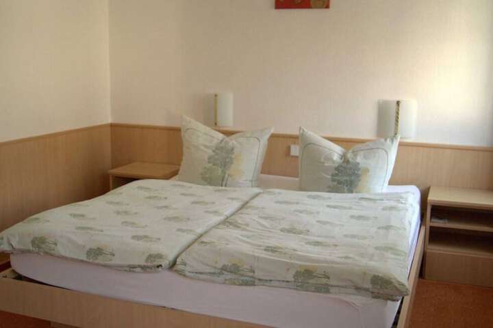 Room 2 of 4