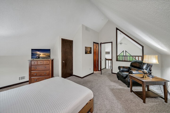 Room 16 of 180