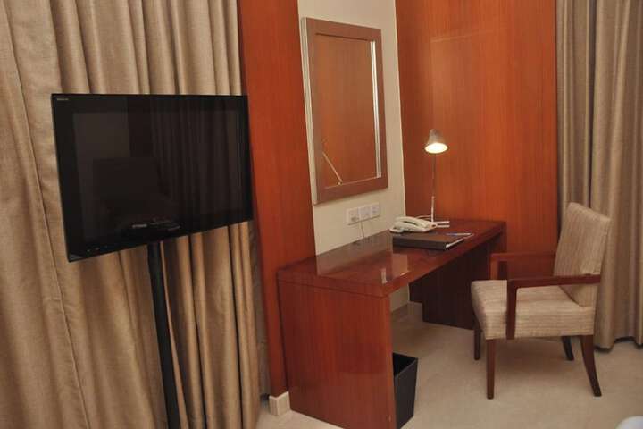 Room 42 of 75