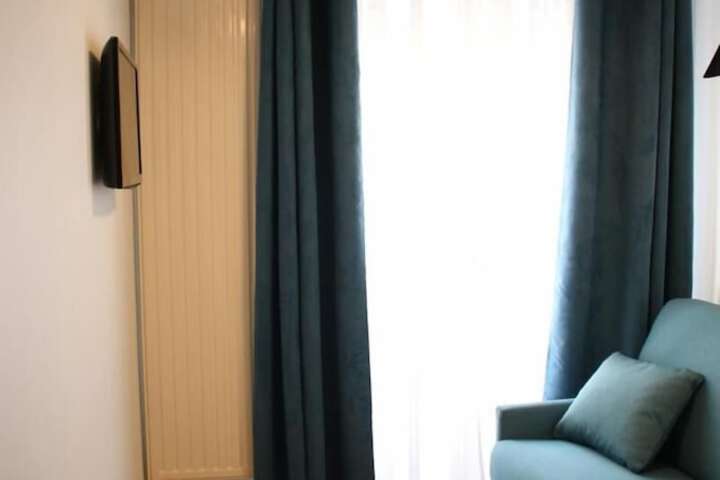 Room 31 of 45