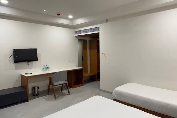 Room 3 of 12