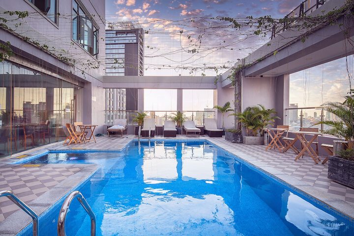 Pool 35 of 78