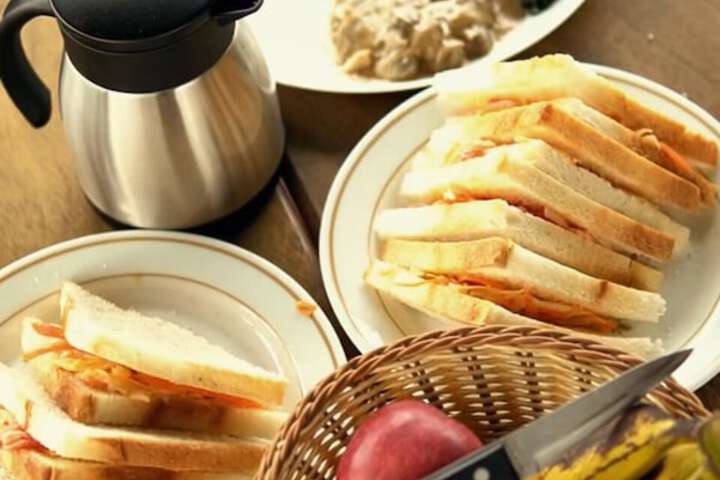 Breakfast/Coffee Service 98 of 123