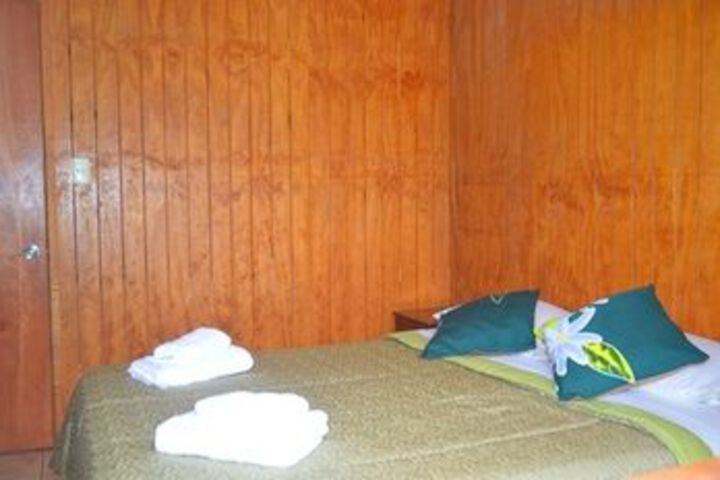 Room 8 of 18