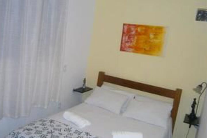 Room 6 of 19