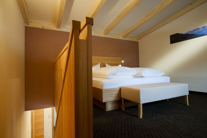 Room 10 of 70