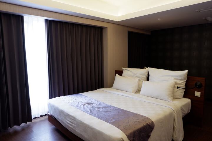 Room 13 of 87