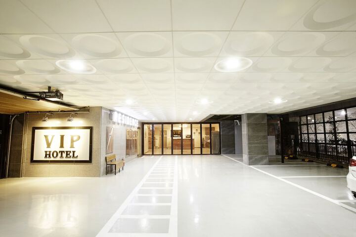 Property Grounds 9 of 10