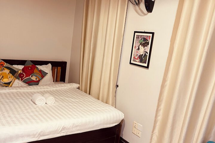 Room 7 of 30