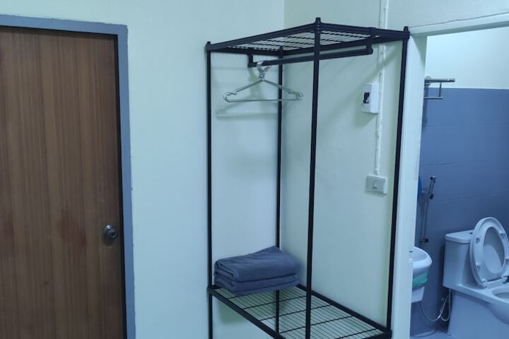 Room 5 of 20