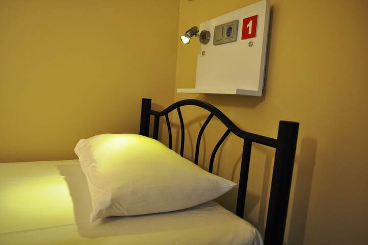 Room 30 of 112
