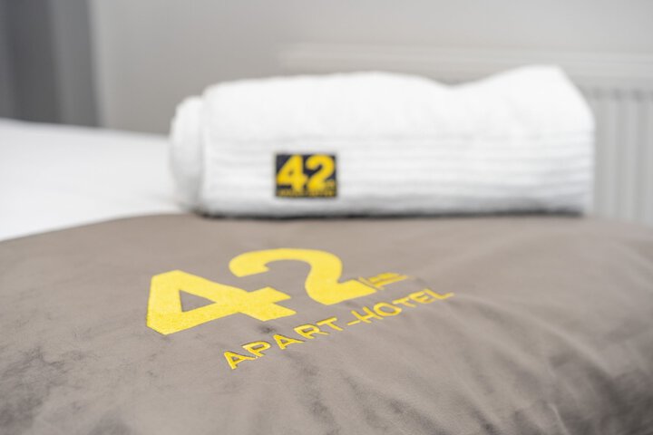 Room 14 of 144