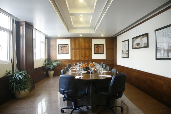Business Center 35 of 45