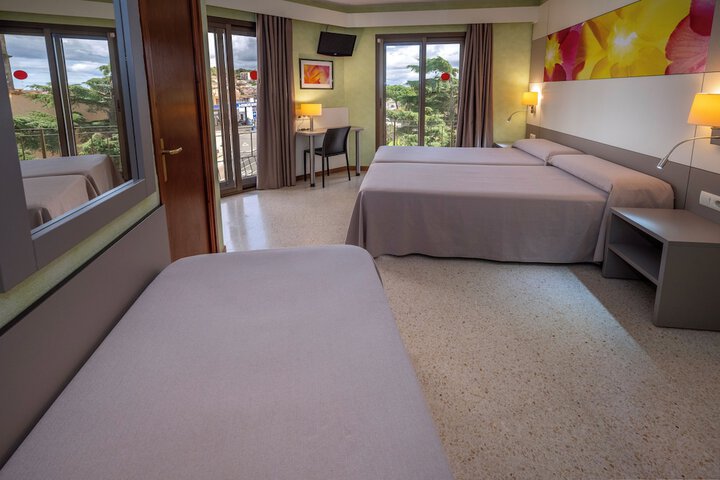 Room 5 of 24