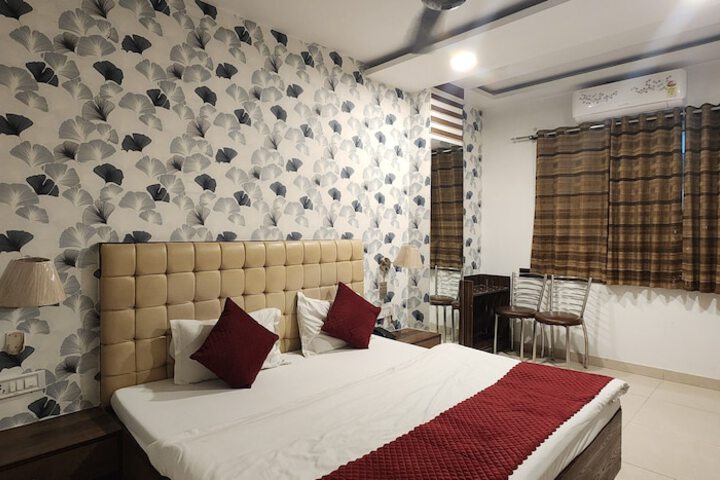 Room 19 of 48