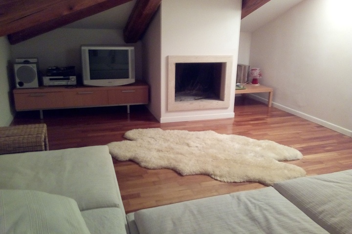 Room 3 of 12
