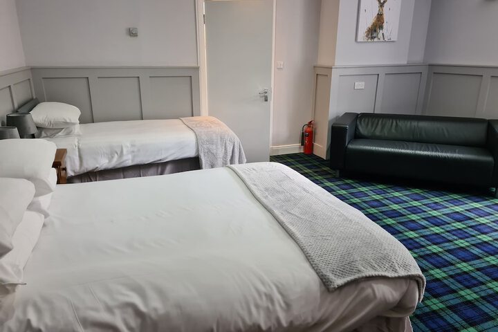 Room 15 of 50