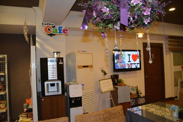 Hotel Interior 19 of 159