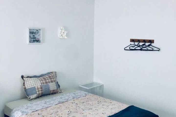 Room 3 of 45