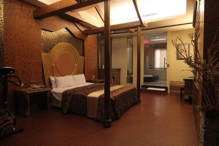 Room 40 of 56