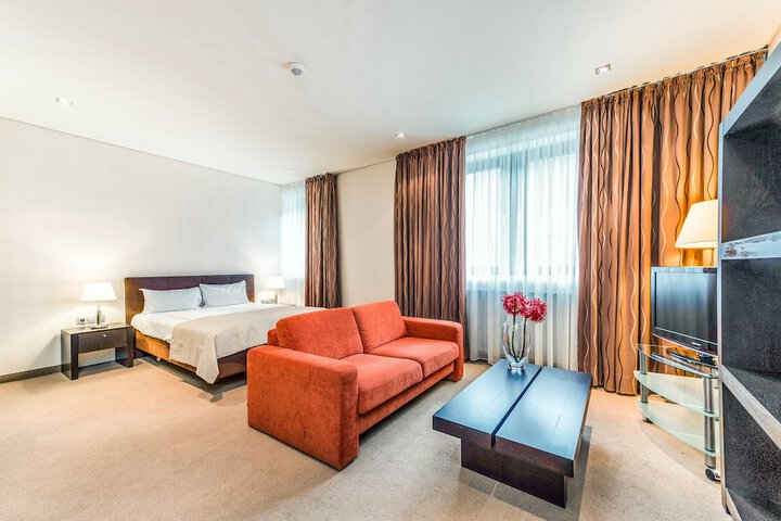 Room 13 of 92
