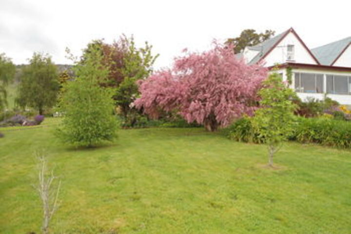 Hotel Exterior 4 of 48