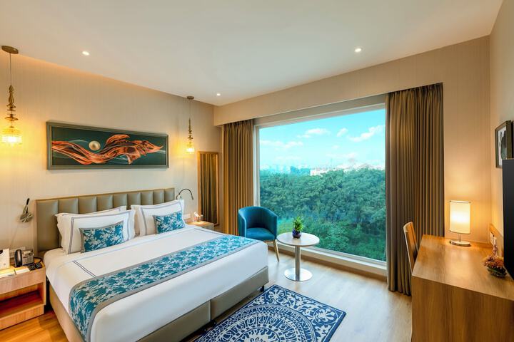 Room 32 of 58