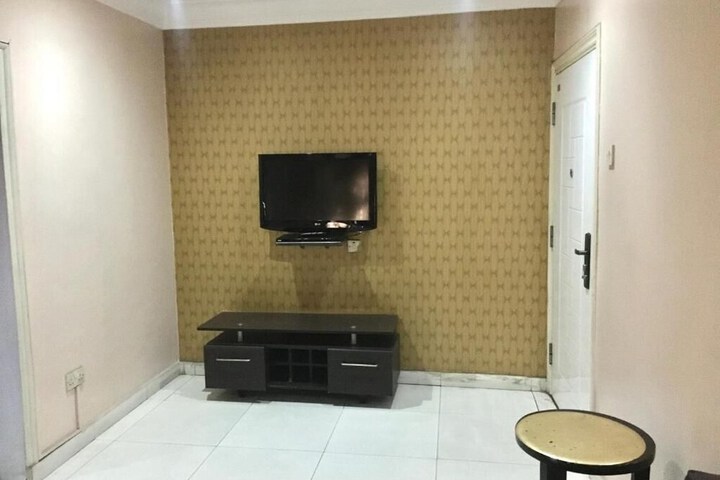 Room 18 of 25