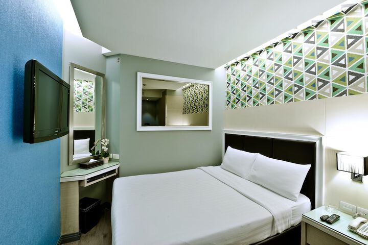 Room 8 of 35