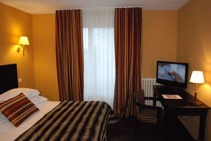 Room 5 of 67