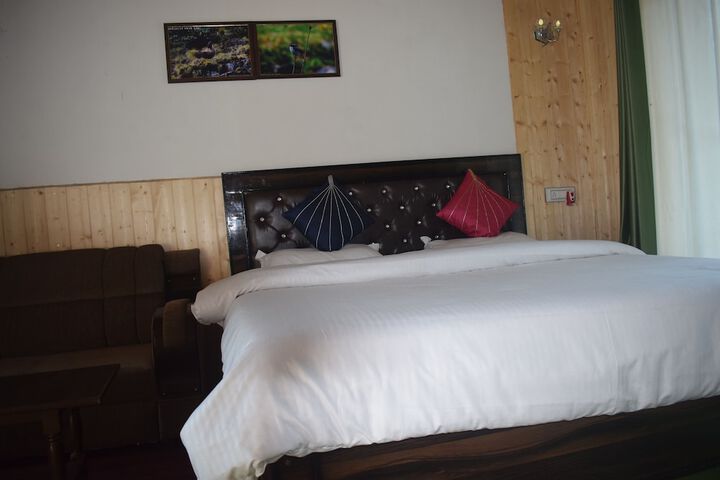 Room 16 of 70