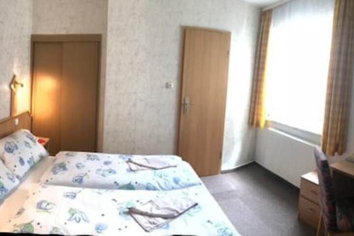 Room 8 of 13